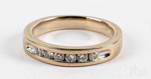 14K gold and diamond ring, 5.1dwt.