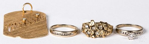10K gold and diamond jewelry, 8.8dwt.