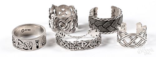 Five Mexican silver bracelets, 16.6ozt.