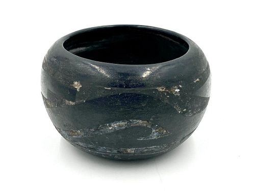San Ildefonso Type Blackware Pot