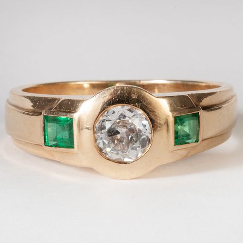 14k Gold, Diamond, and Emerald Ring