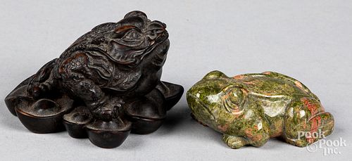 Chinese carved hardwood toad, 19th c.