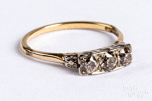 18K gold and diamond ring, 1.5 dwt, size-8.