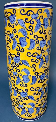 Chinese Porcelain Umbrella Stand