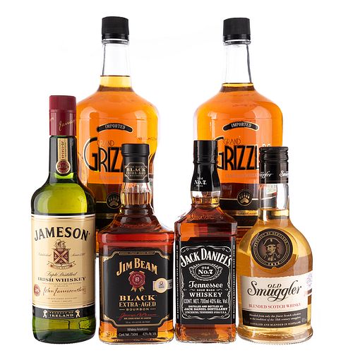 Lote de Whisky y Bourbon de U.S.A. Escocia, Irlanda y Canada. Old Smiggler. En presentaciones de 750 ml y 1.75 Lts. Total de piezas: 6.