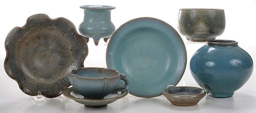 Eight Pieces Guanyao Pottery