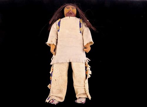 Eastern Plains Indians Wood Carved Hide Doll 1900-
