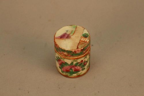 19th C. Chinese Rose Medallian Canister