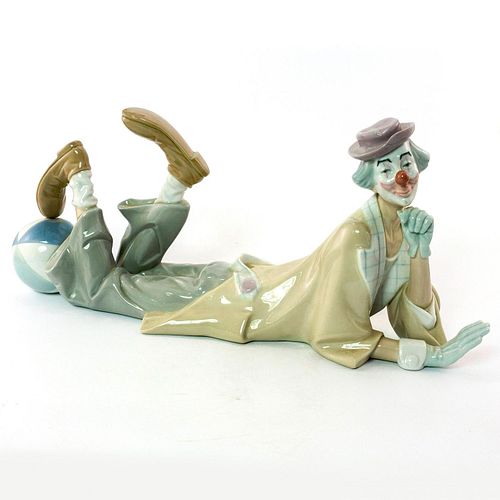 Clown 1004618 - Lladro Porcelain Figurine