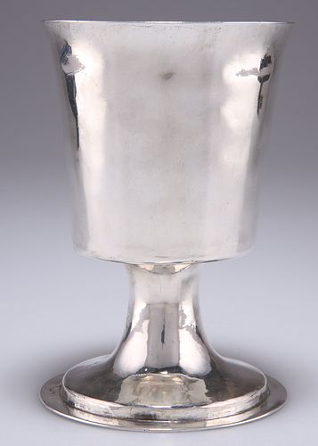 A 17TH CENTURY SILVER COMMUNION CUP, attributed to Thomas Cooper, London, s