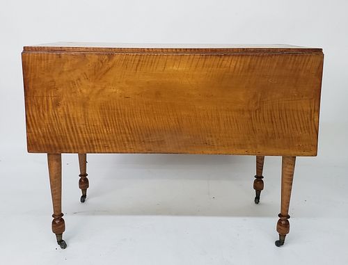 19th Century New England Sheraton Tiger Maple Drop Leaf Table