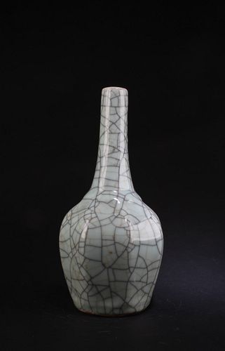 Chinese Geyao Vase