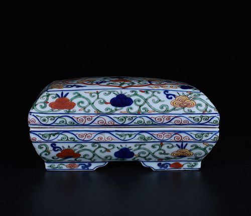 Chiense Wucai Rectangular Shaped Container