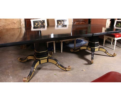 BLACK LACQUERED TRIPLE PEDESTAL DINING TABLE.