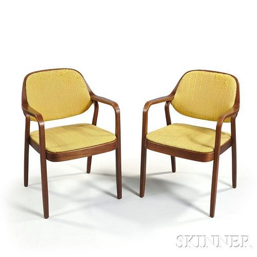 Two Knoll Petitt Chairs