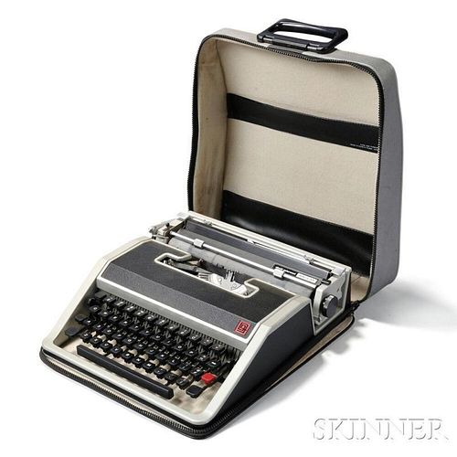 Ettore Sottsass Designed Olivetti Lettera 33 Typewriter with Case
