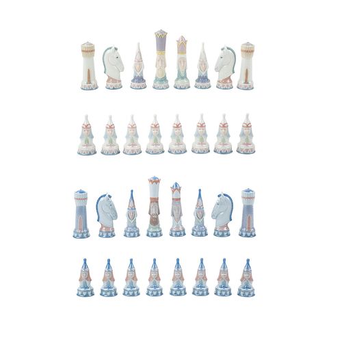 Lladro 'Medieval Chess Set' 6333 Porcelain Figure Set