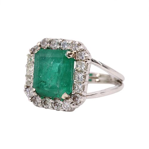 7.25ctw Emerald & Diamonds Ring