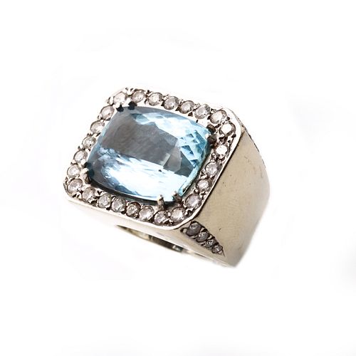 Aquamarine & Diamonds 14k gold Ring