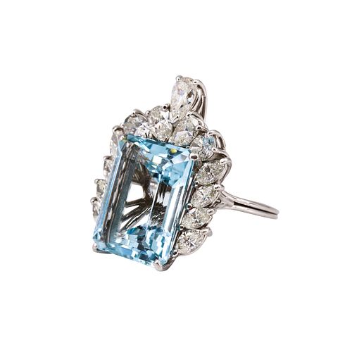 Diamonds, Aquamarine & Platinum Ring