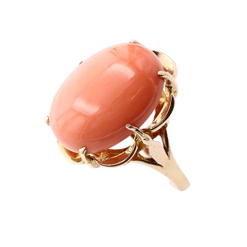 20cts Coral & 14k Gold Ring