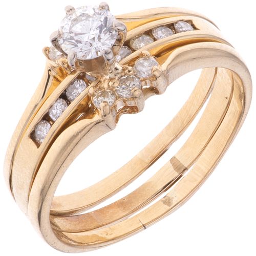 ALLIANCE RING WITH DIAMONDS IN 14K YELLOW GOLD 1 Brilliant cut diamond ~0.30 ct Clarity: I1-I2. Weight: 5.6 g. Size: 8 ¼ | ALIANZA CON DIAMANTES EN OR