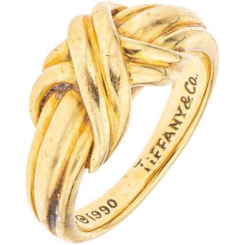 RING IN 18K YELLOW GOLD Weight: 6.1 g. Size: 5 ½ | ANILLO EN ORO AMARILLO DE 18K  Peso: 6.1 g. Talla: 5 ½
