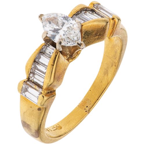 RING WITH DIAMONDS IN 18K YELLOW GOLD 1 Marquise cut diamond ~0.45 ct Clarity: VS2-SI1. Weight: 5.4 g. Size: 6 ½ | ANILLO CON DIAMANTES EN ORO AMARILL