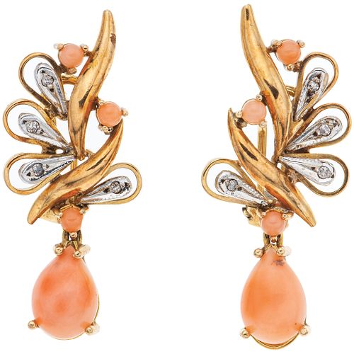PAIR OF EARRINGS WITH CORALS AND DIAMONDS IN 12K YELLOW GOLD 8x8 cut pink corals and diamonds ~0.08 ct. Weight: 8.5 g | PAR DE ARETES CON CORALES Y DI