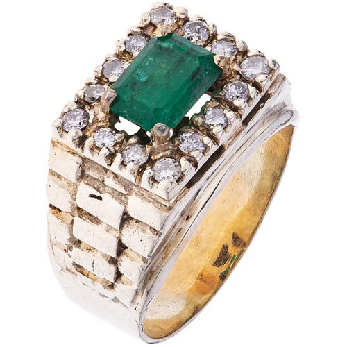 RING WITH DIAMONDS AND EMERALD IN 14K WHITE GOLD AND SILVER 1 Octagonal cut emerald ~1.30 ct, Brilliant cut diamonds | ANILLO CON DIAMANTES Y ESMERALD