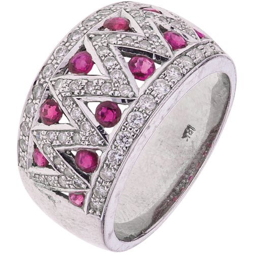 RING WITH RUBIES AND DIAMONDS IN 18K WHITE GOLD Round cut rubies ~0.55 ct, Brilliant cut diamonds ~0.50 ct. Size: 7 ¼ | ANILLO CON RUBÍES Y DIAMANTES 