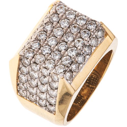 RING WITH DIAMONDS IN 18K YELLOW GOLD Brilliant cut diamonds ~4.70 ct. Weight: 34.2 g. Size: 12 | ANILLO CON DIAMANTES EN ORO AMARILLO DE 18K con diam
