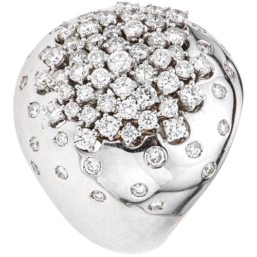 RING WITH DIAMONDS IN 18K WHITE GOLD, DAMIANI Brilliant cut diamonds ~1.50 ct. Weight: 15.1 g. Size: 7 ½ | ANILLO CON DIAMANTES EN ORO BLANCO DE 18K D