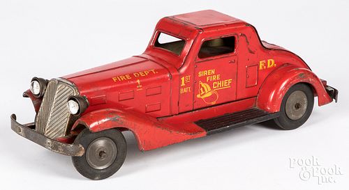 Marx wind-up Siren Fire Chief car