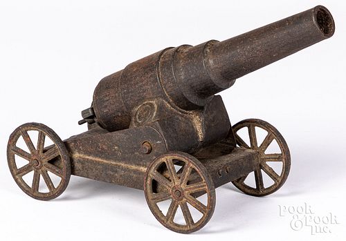 Early Big Bang cast iron and steel cannon
