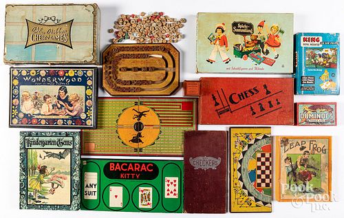 Miscellaneous vintage and antique board games