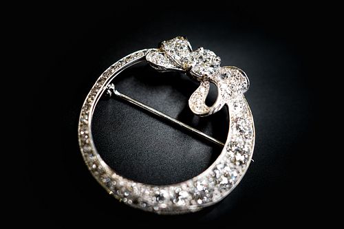 Art Deco Platinum Diamond Bow Brooch