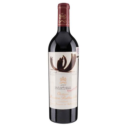 Château Mouton Rothschild. 2007 harvest. Pauillac. Level: high fill. Label with a design by the artist Bernar Venet. | Château Mouton Rothschild. Cose