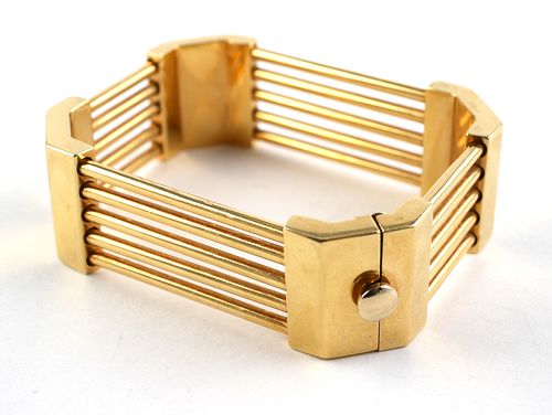 Contemporary 18k Gold Bracelet