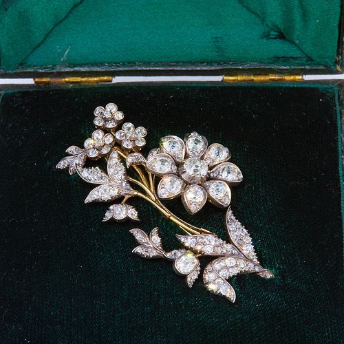 ANTIQUE VICTORIAN DIAMOND EN TREMBLANT BROOCH