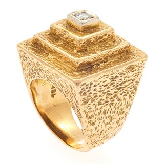 Diamond, 18k Yellow Gold Pyramid Ring