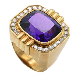 18 Karat Yellow Gold Ring, set with large cushion cut amethyst surrounded by diamonds, size 7, 21.5 grams.