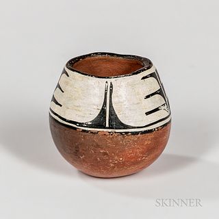 Small Santo Domingo Jar