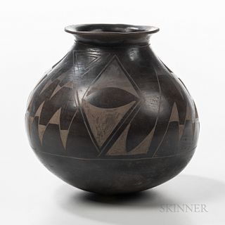 Contemporary Mata Ortiz Pottery Jar