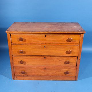 Vintage American Chest of Drawers