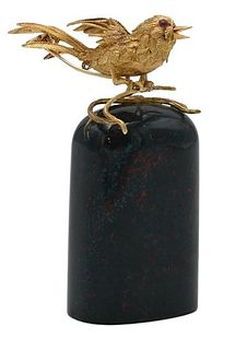 Van Cleef & Arpels 18 Karat Gold Bird Brooch, having ruby eyes, along with a 18 karat gold mounted bloodstone perch, total height 3 1/2 inches, bird 2