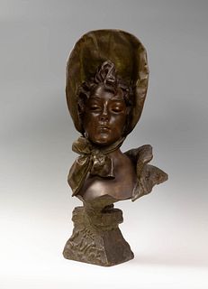 EMMANUEL VILLANIS (France, 1858 - 1914). 
"Female bust". 
Bronze sculpture.