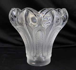 Lalique - Frosted Crystal Vase "Esna"