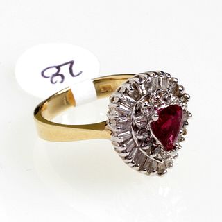 Ladies 14 kt Ballerina Yellow Gold and Ruby Ring