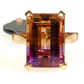 Ladies 14kt Yellow Gold and Ametrine Ring